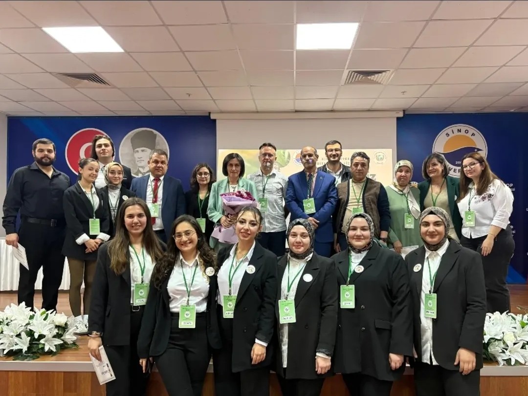Bölümümüz öğretim üyesi Doç. Dr. Fırat SEFAOĞLU “1. Bitki Stres Fizyolojisi Günleri” çalıştayına katıldı.